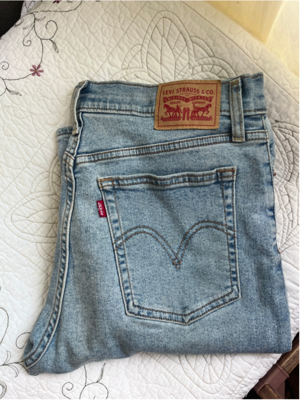 Women's Levi's Light Blue Straight Leg Jeans Size 30